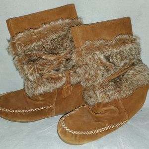 Minnetonka Moccasin Boots